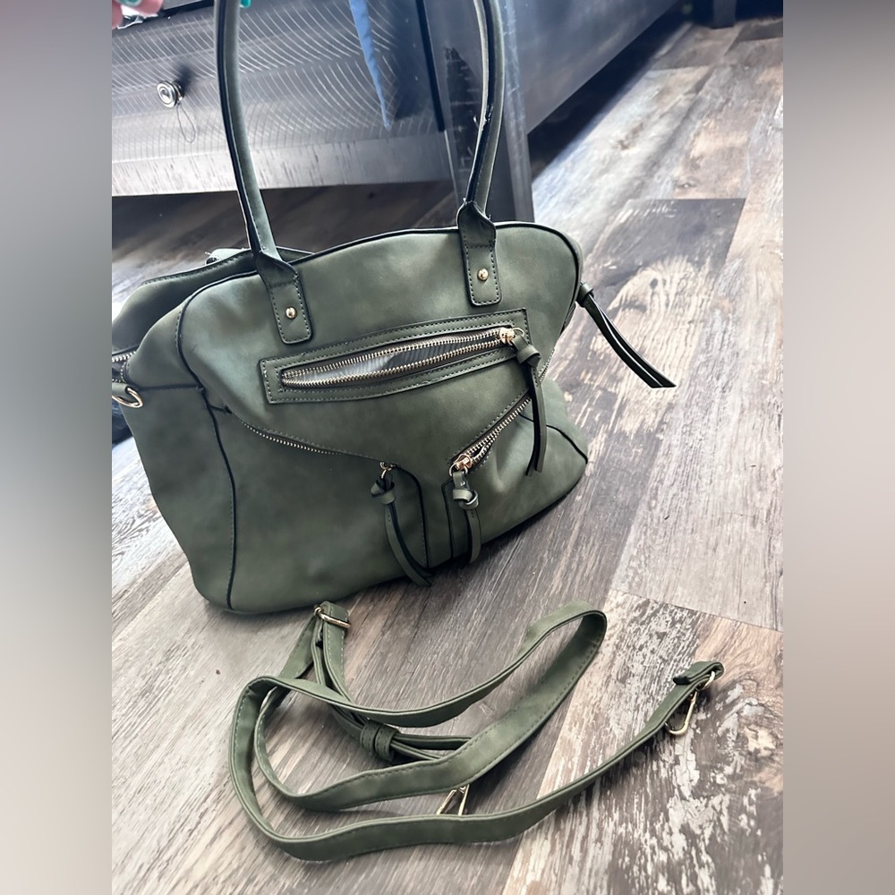 Olive Purse with strap extension